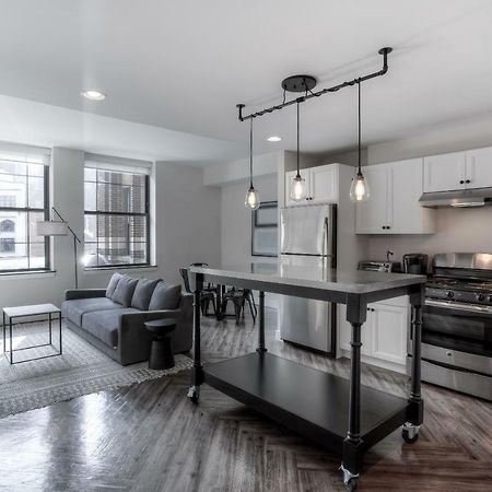 Mint House Capitol Park Aparthotel Detroit Bagian luar foto