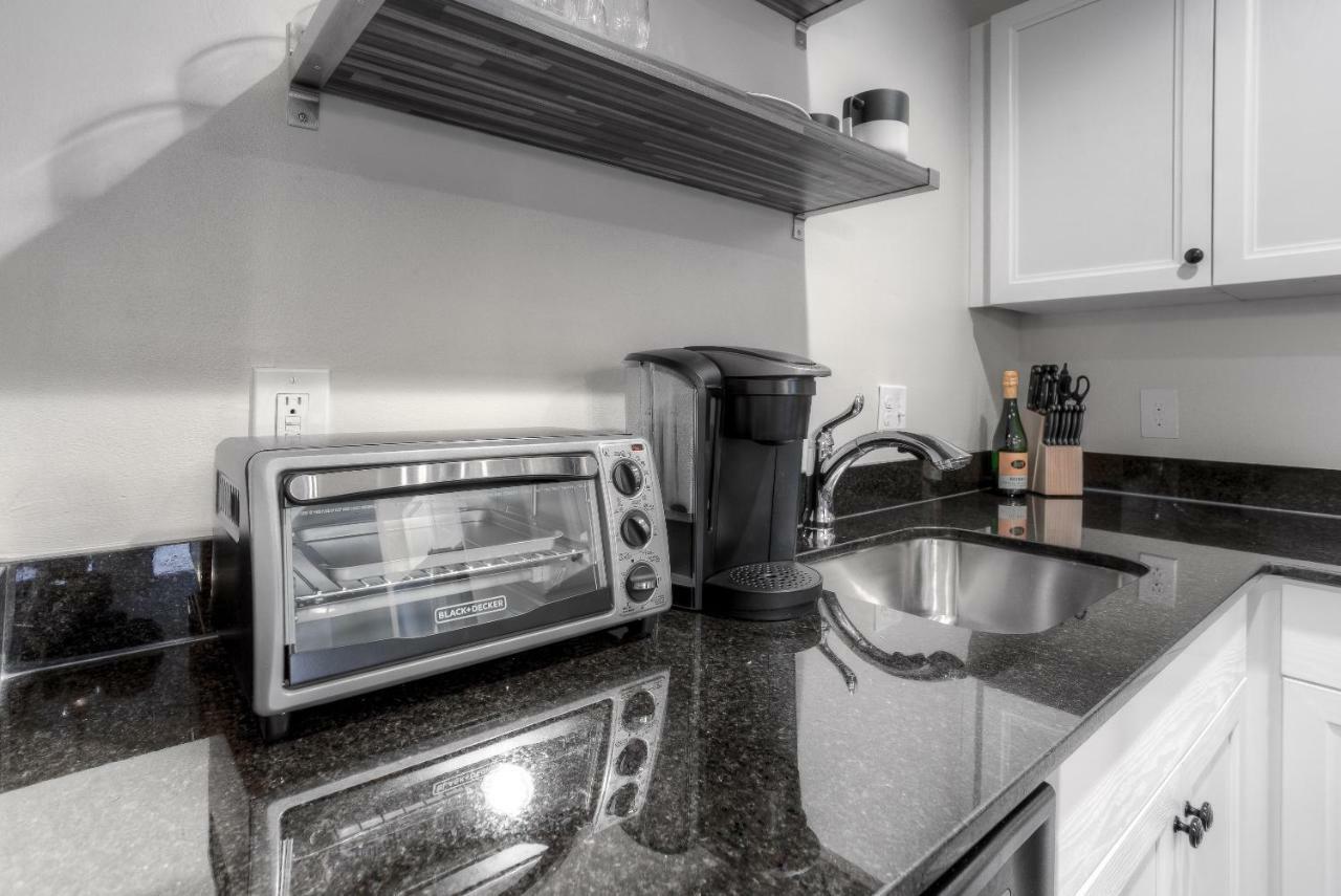 Mint House Capitol Park Aparthotel Detroit Bagian luar foto