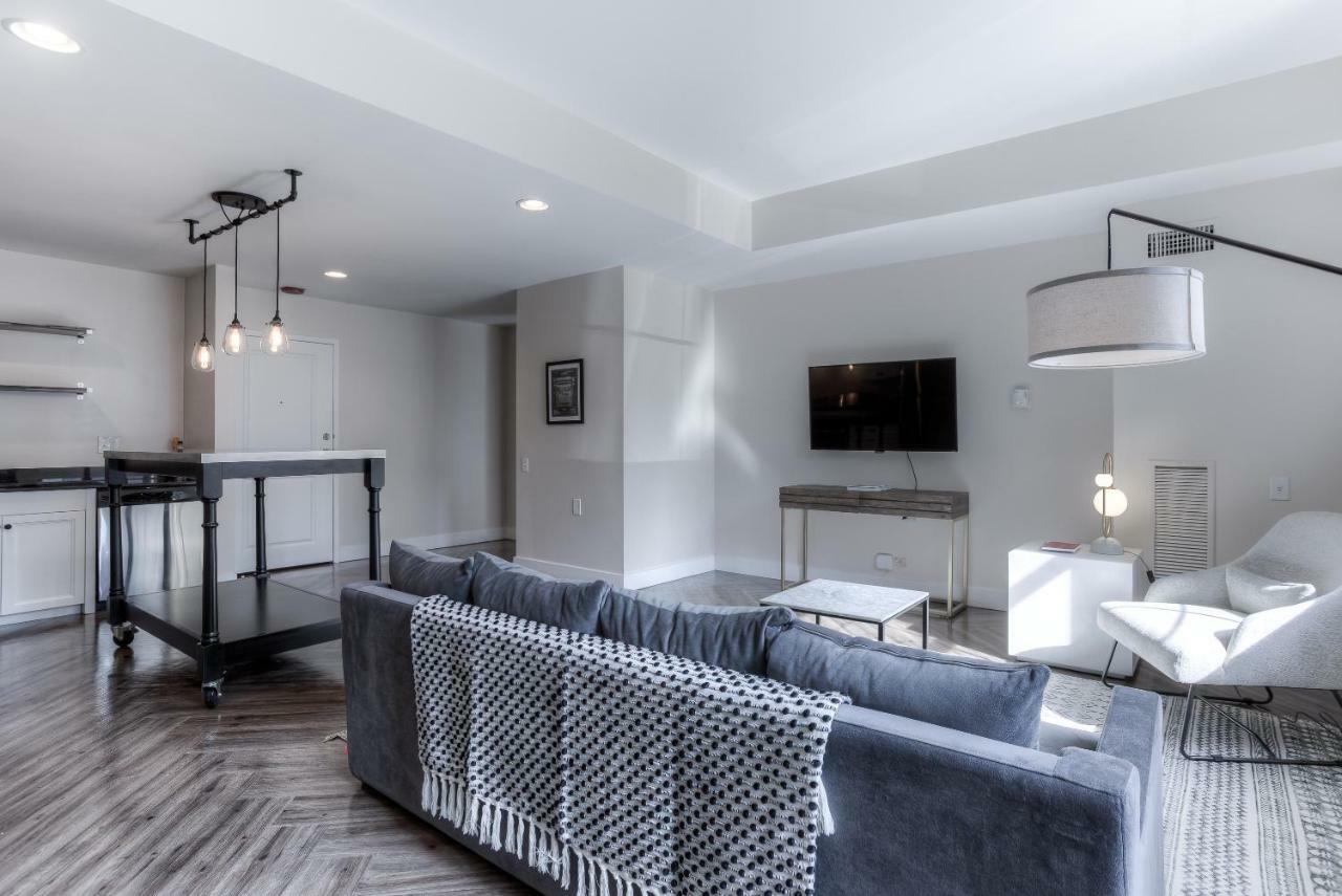 Mint House Capitol Park Aparthotel Detroit Bagian luar foto